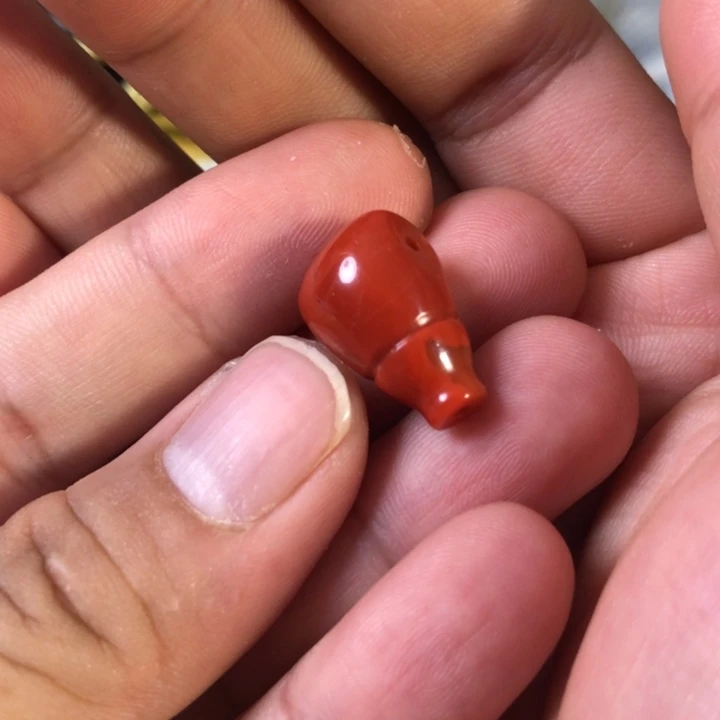 南红玛瑙未镶嵌珠宝奇石