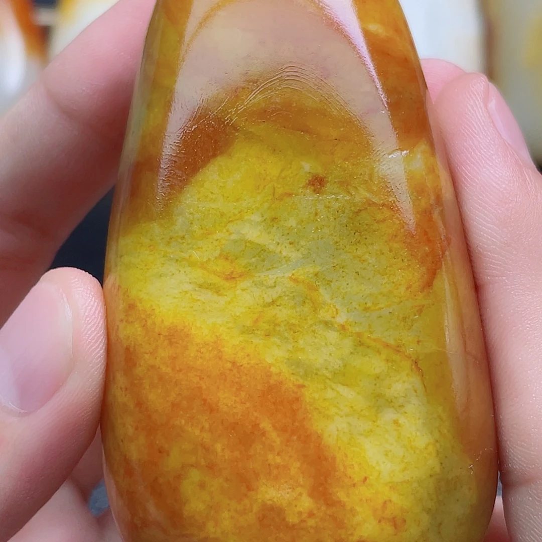 和田玉未镶嵌珠宝奇石