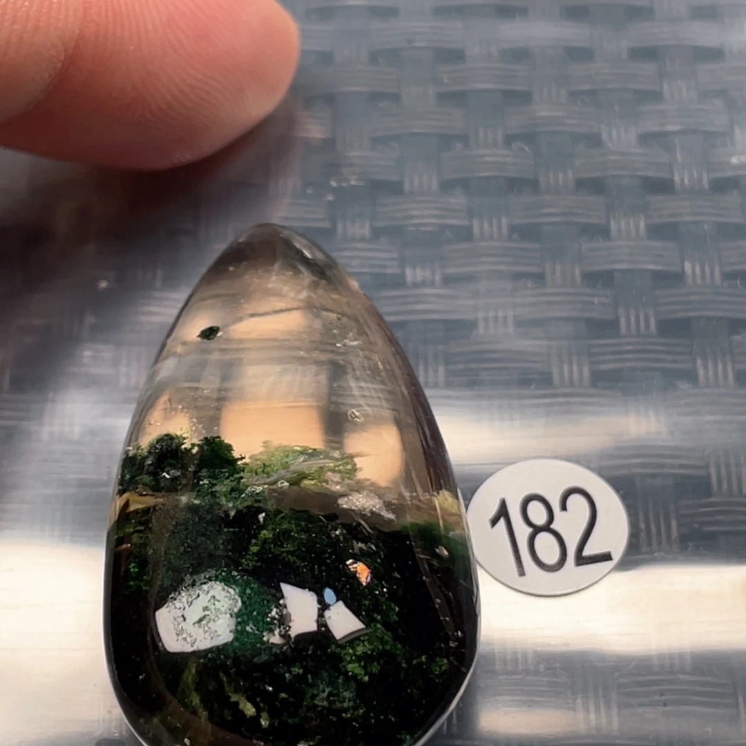 【闪购商品】颈饰未镶嵌水晶颖
