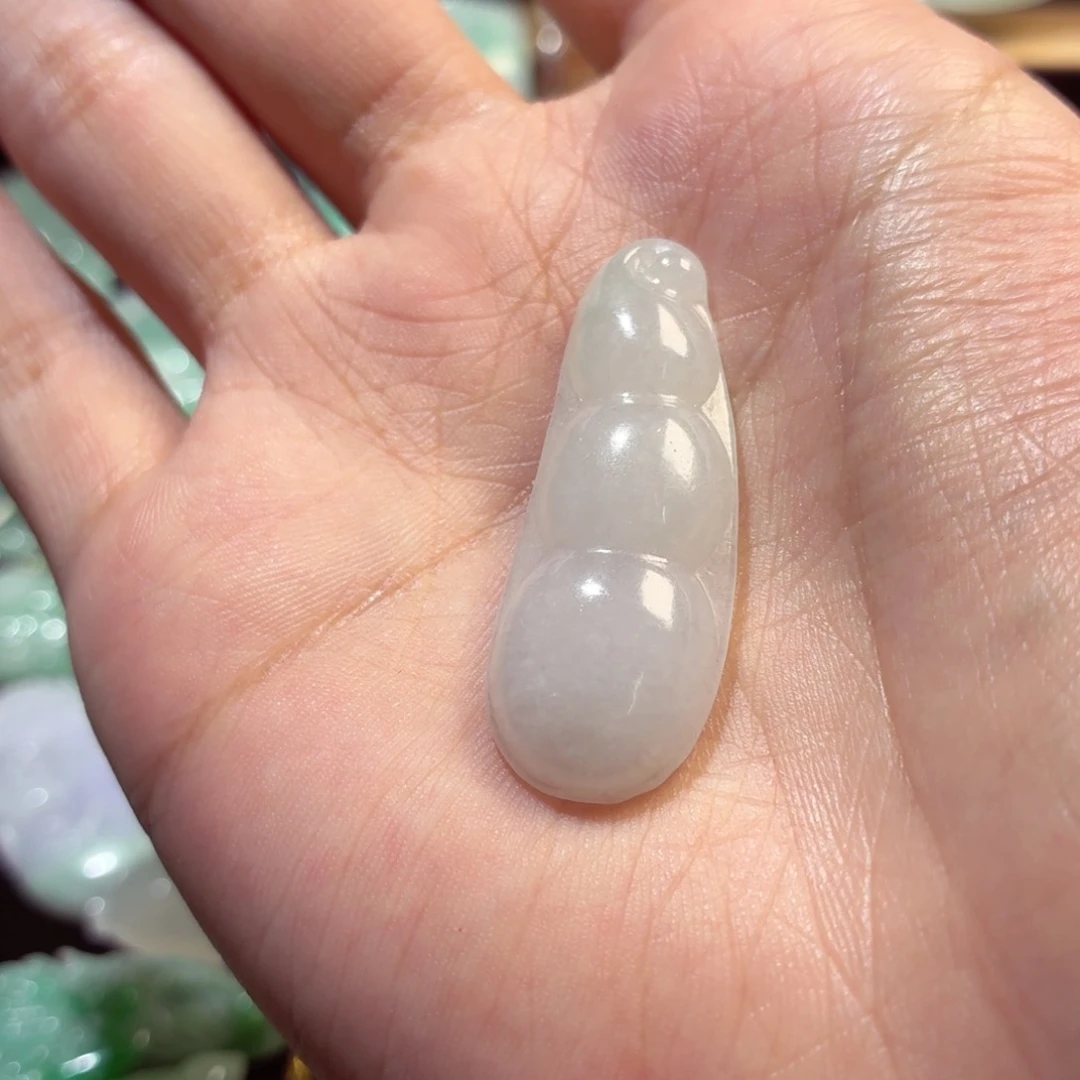我***子翡翠未镶嵌吊坠(不含链)