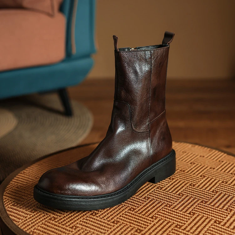 圆头烟筒靴秋冬新款厚底松糕底中筒百搭黑色真皮复古秋冬短靴女
