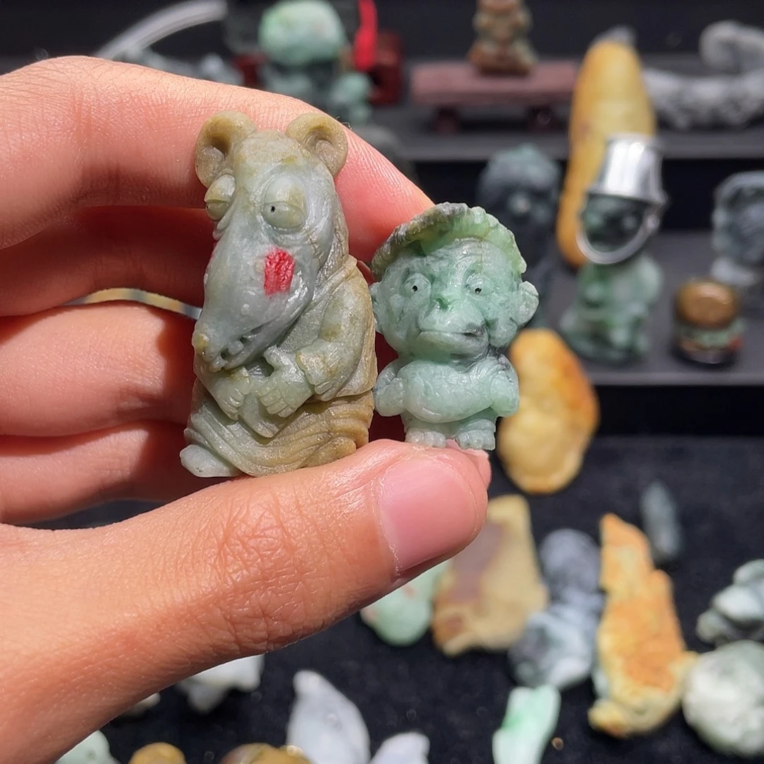 糕***手翡翠未镶嵌挂件老鼠