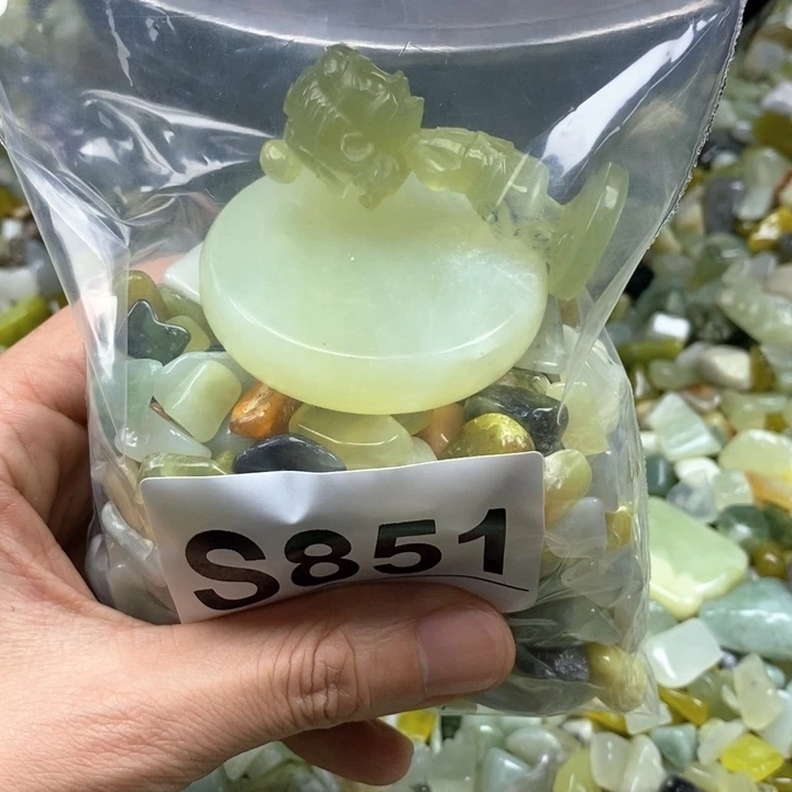 蛇纹石玉未镶嵌鱼缸石