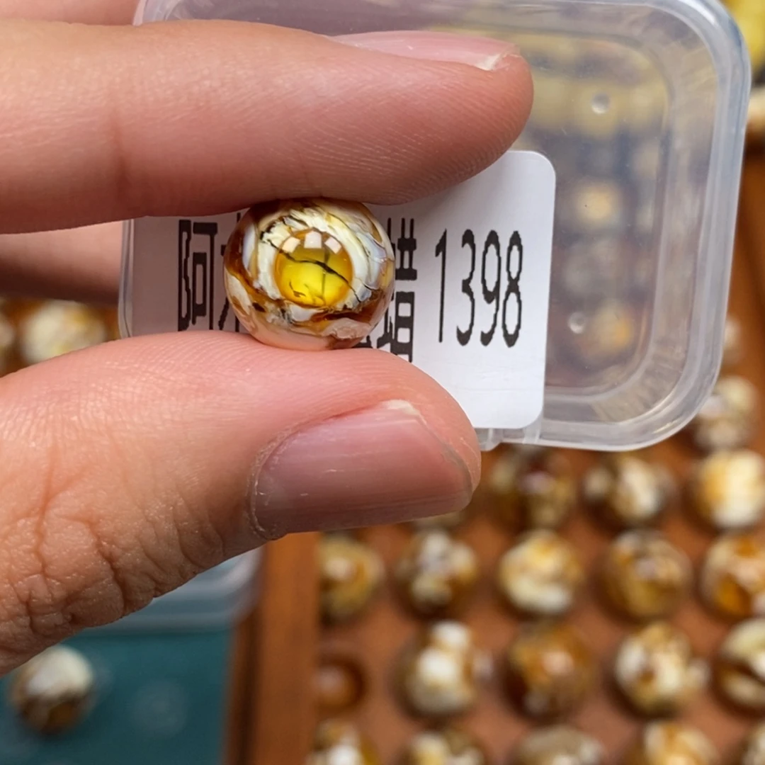 把件猴头核桃沁色圆珠老型1398
