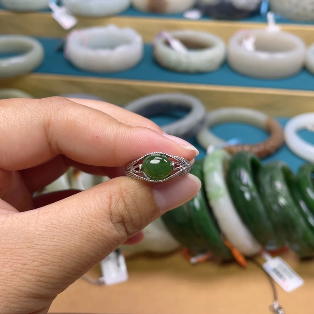 和田玉戒指未镶嵌