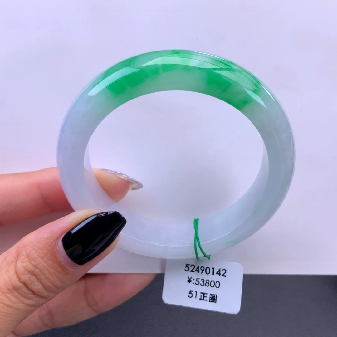 未镶嵌手镯翡翠一手）糯冰白底阳绿手镯（有纹小手捡漏）