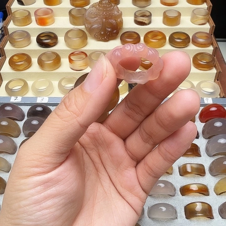 玛瑙/玉髓未镶嵌戒圈14圈福利