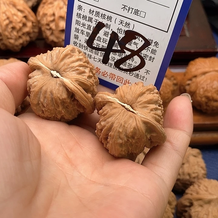 桃核吊坠白狮子头34