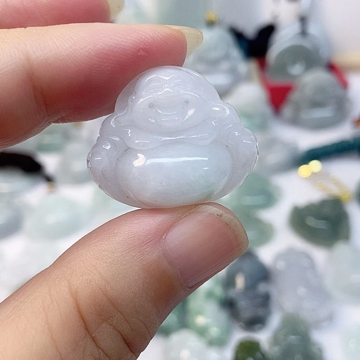翡翠未镶嵌颈饰佛公