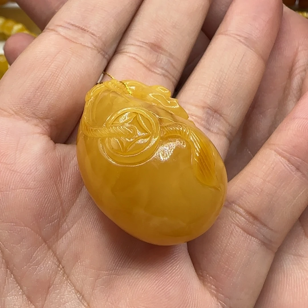 琥珀未镶嵌珠宝奇石