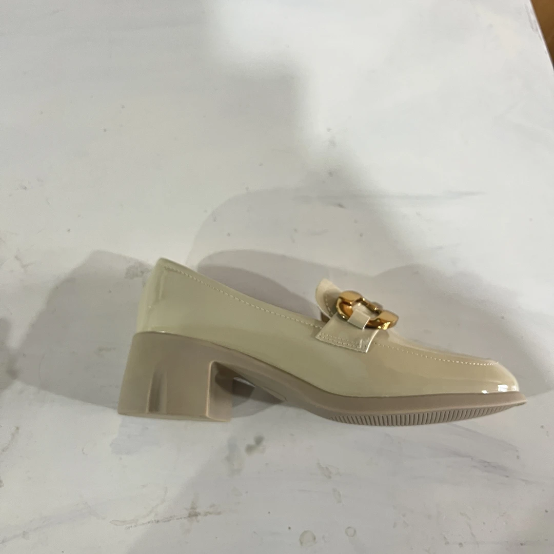 21311019616中口鞋B526