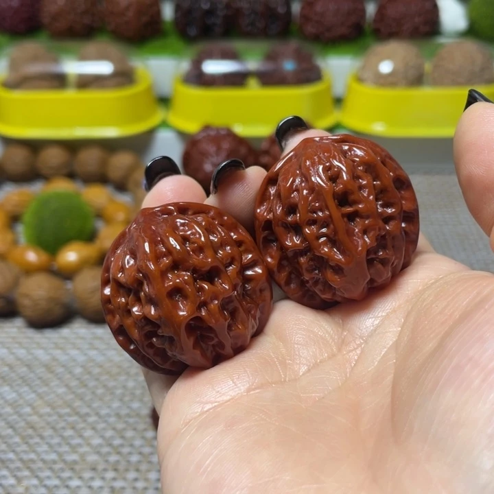 小***峰文玩核桃把件野狼34