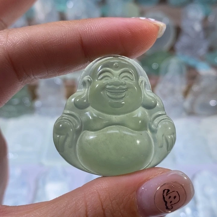 岫玉未镶嵌颈饰吊坠