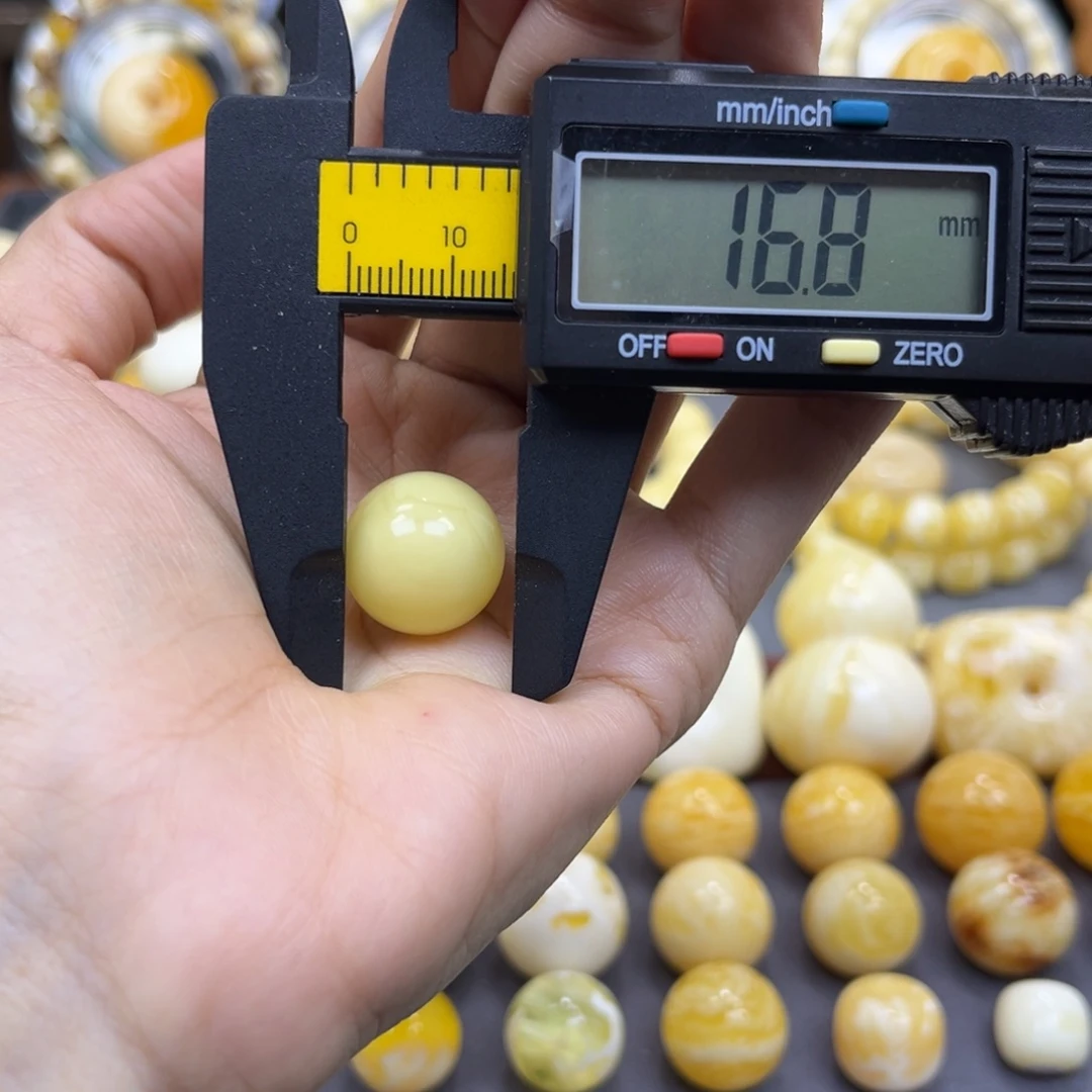 琥珀未镶嵌手串……