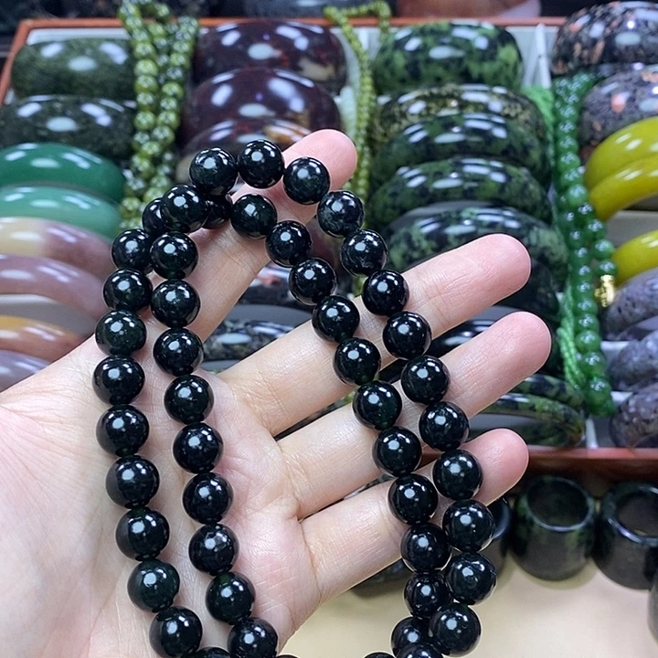 蛇纹石玉未镶嵌卡10黑冰项链