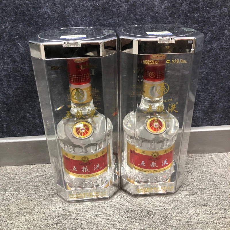 2012年五粮液52度500ml*2瓶1-M25AH003636-01