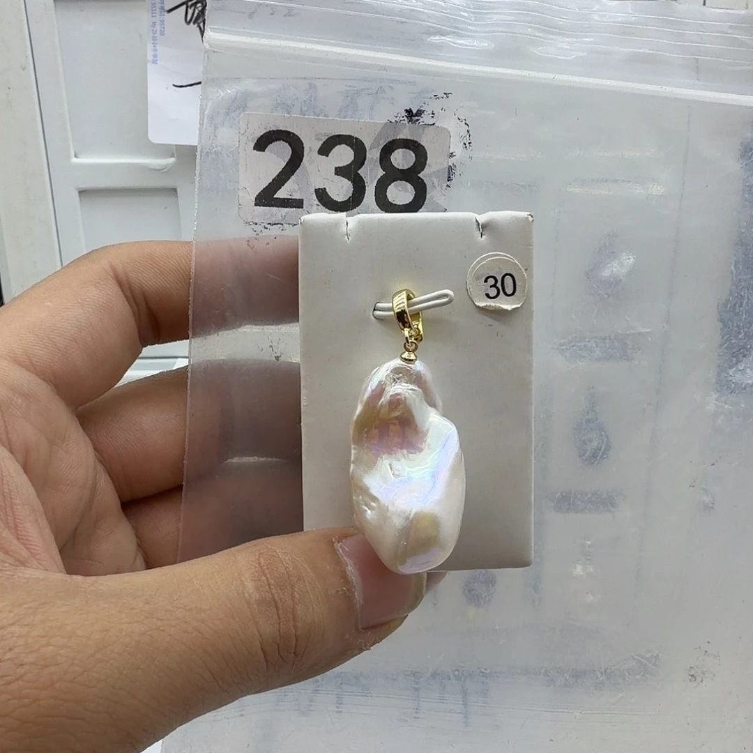 淡水珍珠合金颈饰