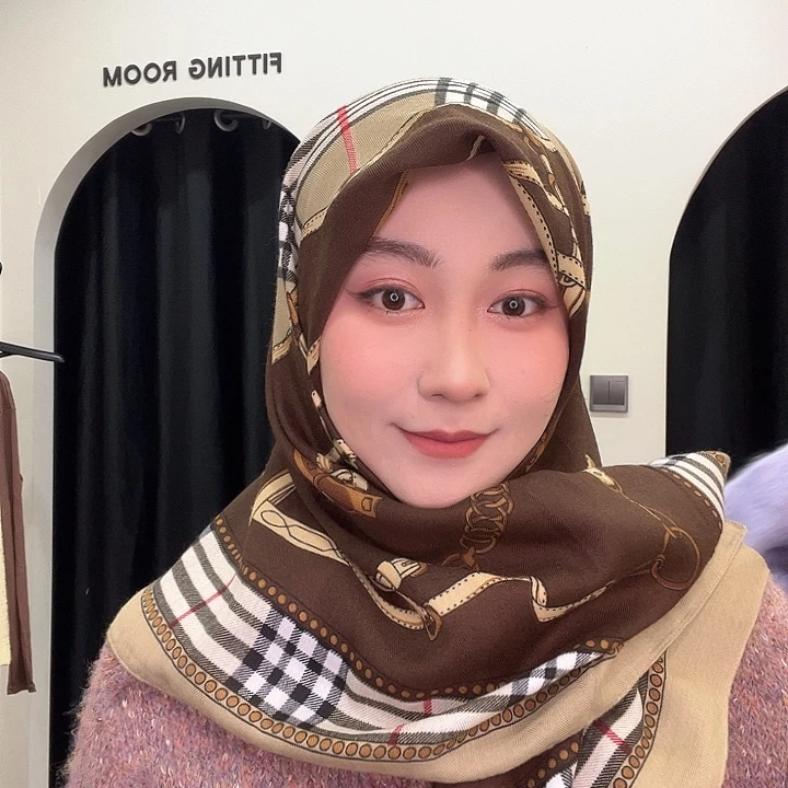 方巾90×90咩咩毛时尚方巾