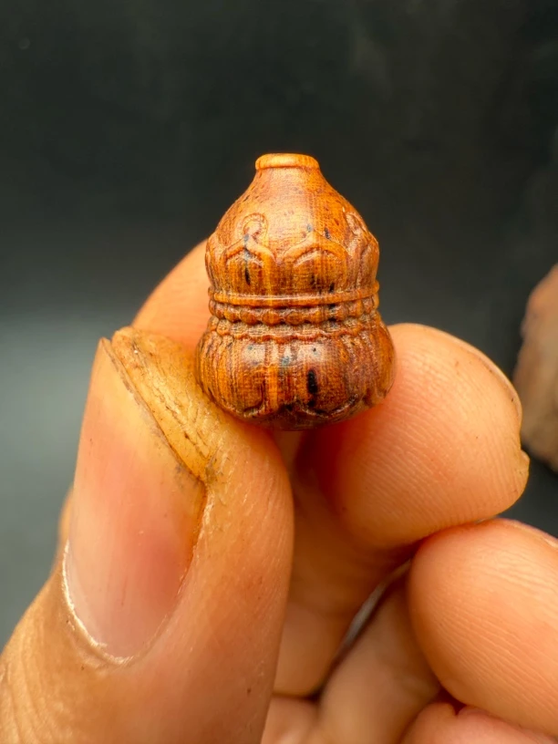 【红降雕刻】海南红降 迦南香 奶嘴葫芦 精工雕刻1.5cm