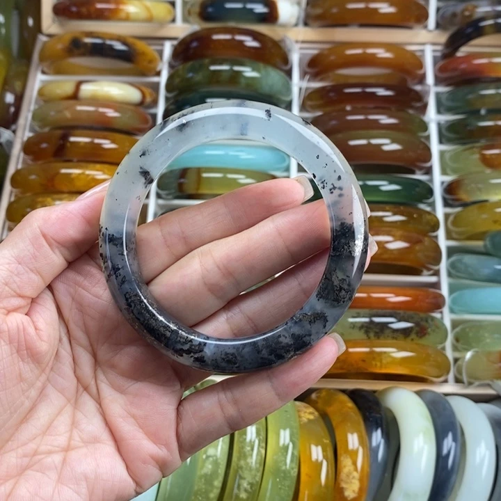 蛇纹石玉未镶嵌手镯56