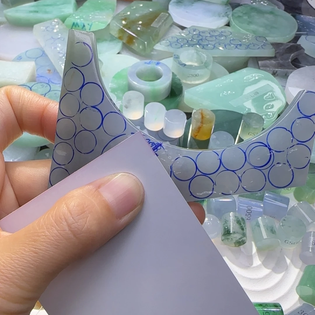 定制翡翠未镶嵌翡翠