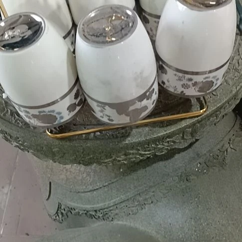 陶瓷瑕摆。。。。。。。。。。。。