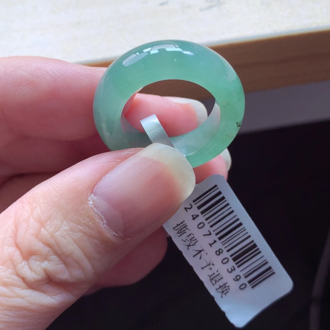 翡翠颈饰未镶嵌J***g吊坠