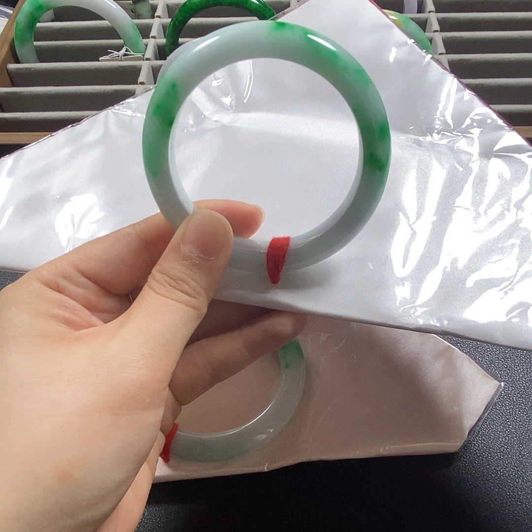 五***妹闪购为准 一物一拍