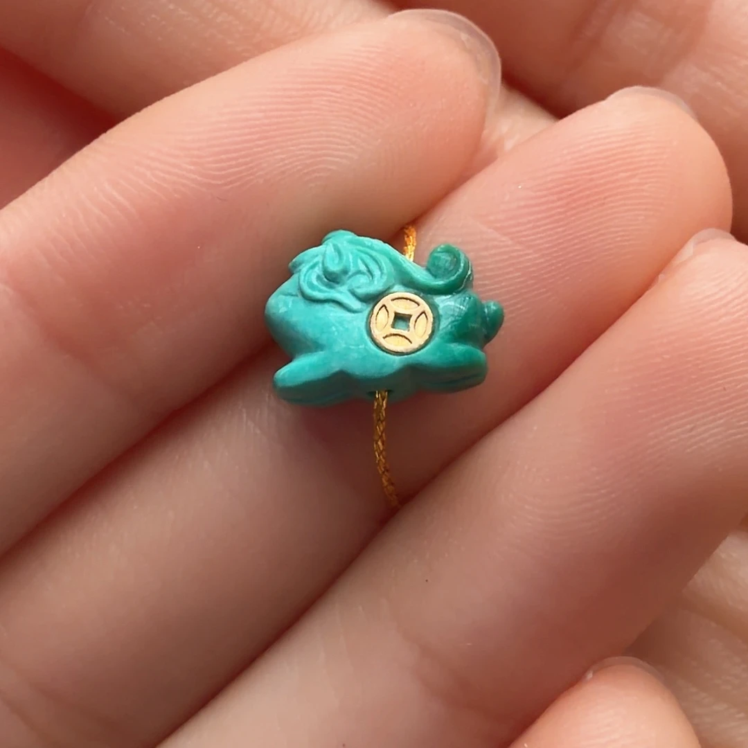 绿松石未镶嵌颈饰