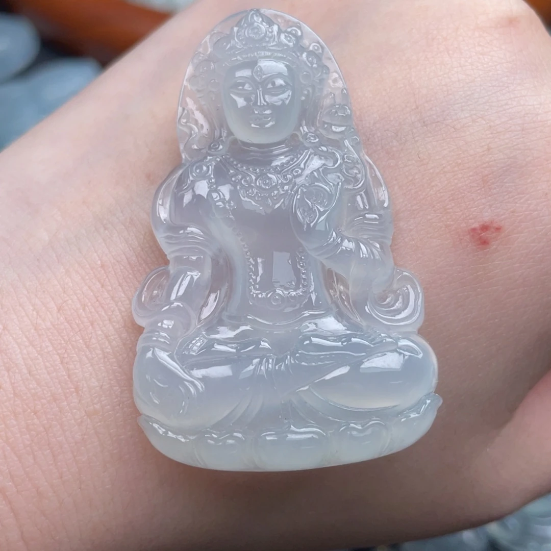 翡翠未镶嵌颈饰度母