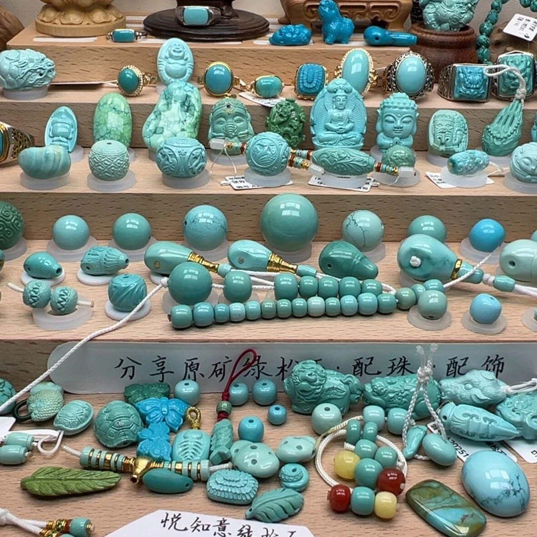 绿松石未镶嵌珠宝奇石