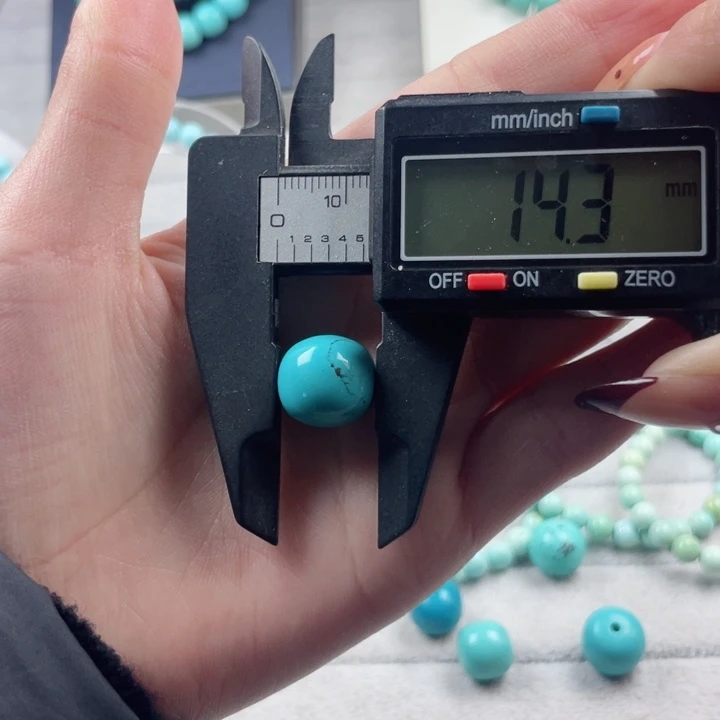 绿松石老型珠未镶嵌14mm
