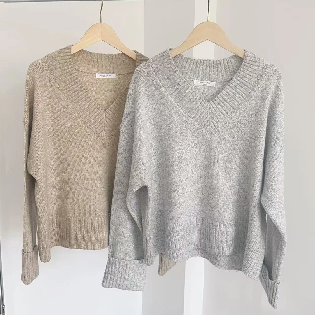 M134 极简V领套头针织毛衣