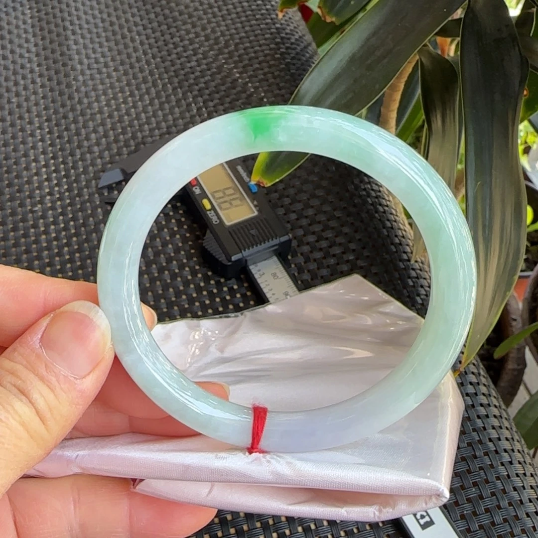 翡翠未镶嵌手镯57.7圆条手镯