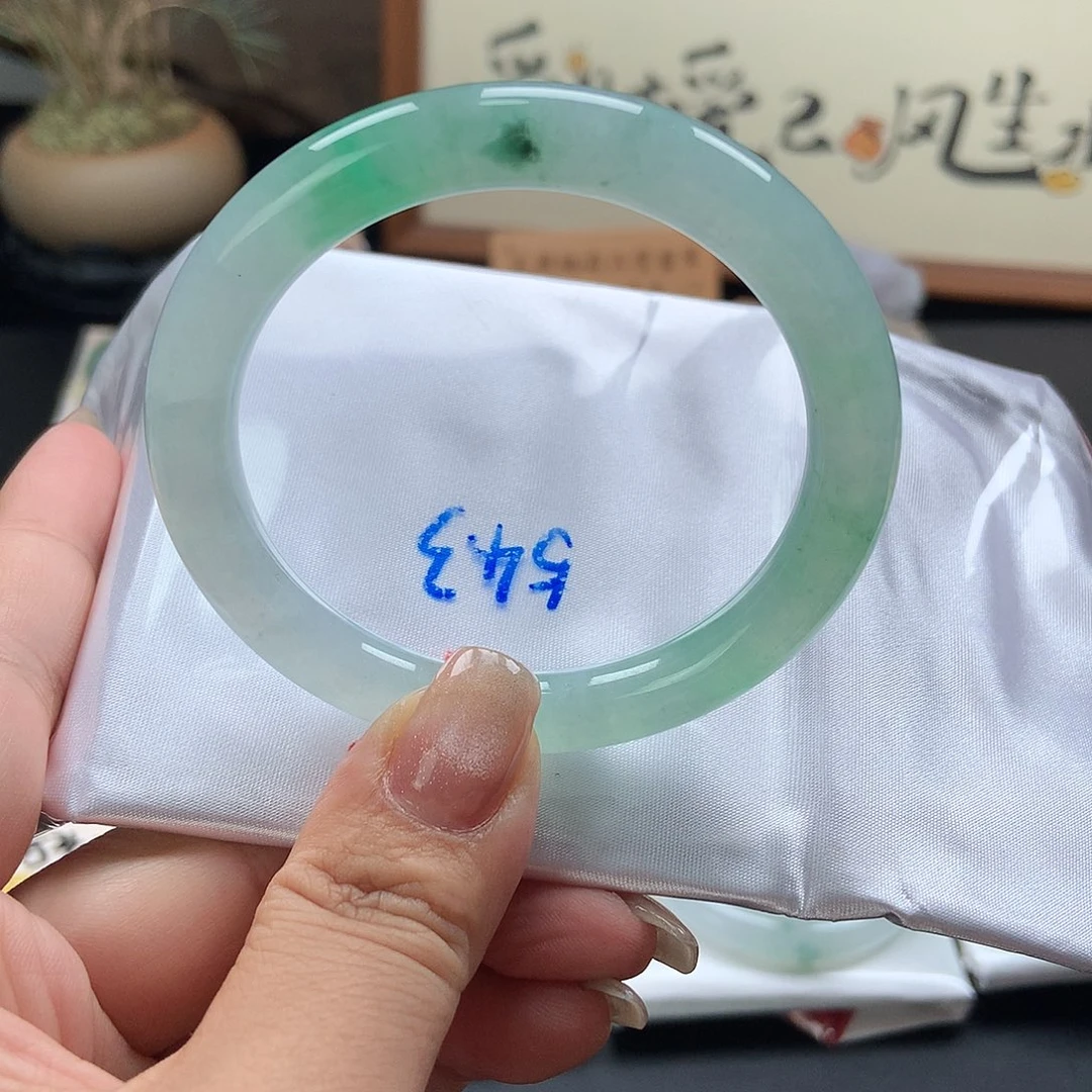 翡翠手镯未镶嵌9号