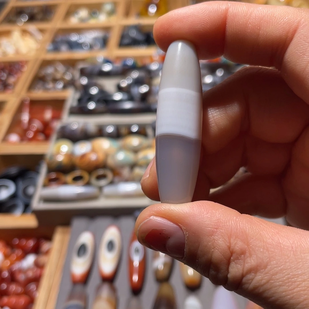 玛瑙/玉髓未镶嵌珠宝半成品