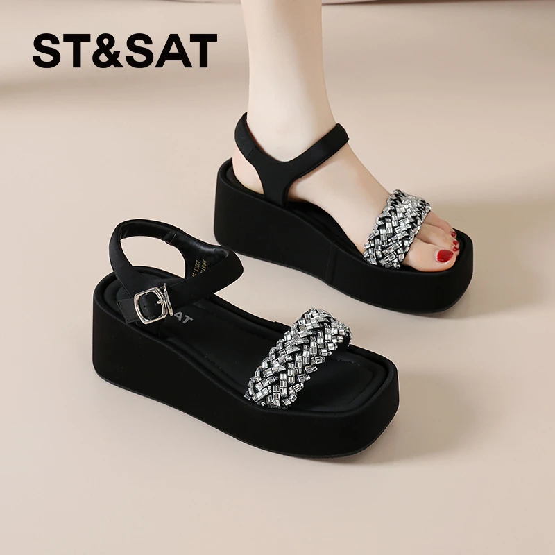 星期六罗马凉鞋女2025夏季新款法式仙女风配裙子水钻松糕底沙滩鞋