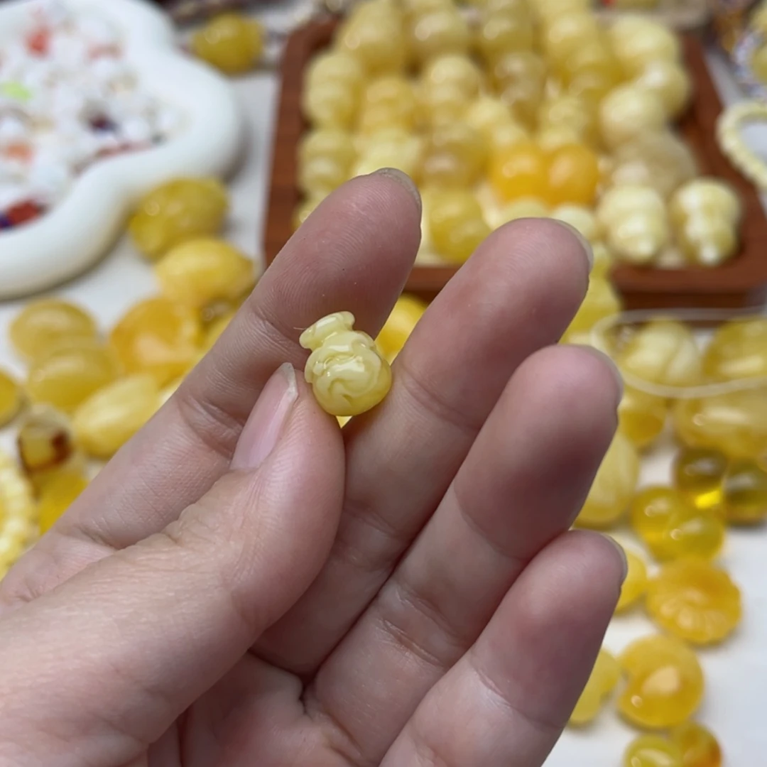 【闪购商品】未镶嵌蜜蜡裸石配饰