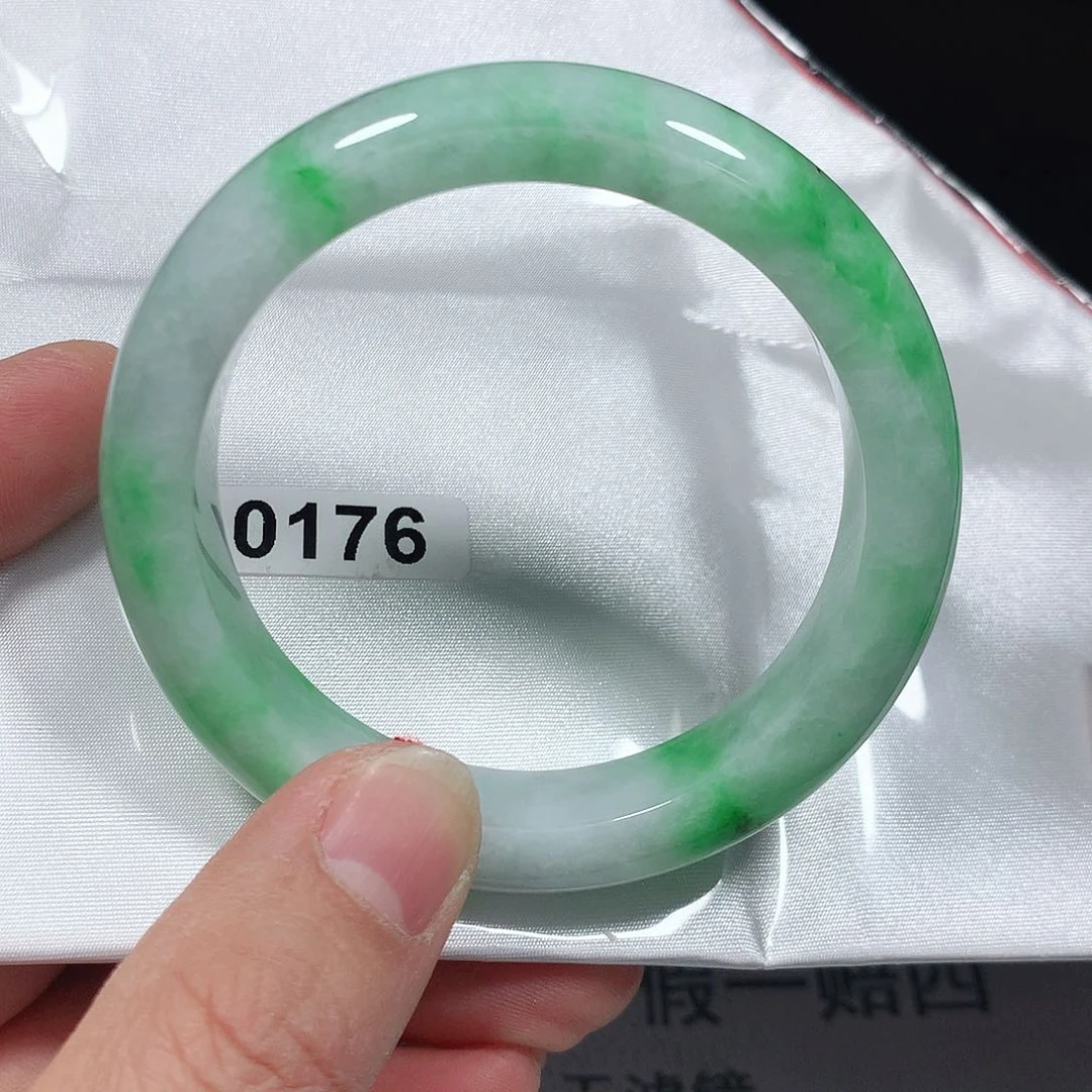 翡翠手镯未镶嵌天然缅甸翡翠手镯A货