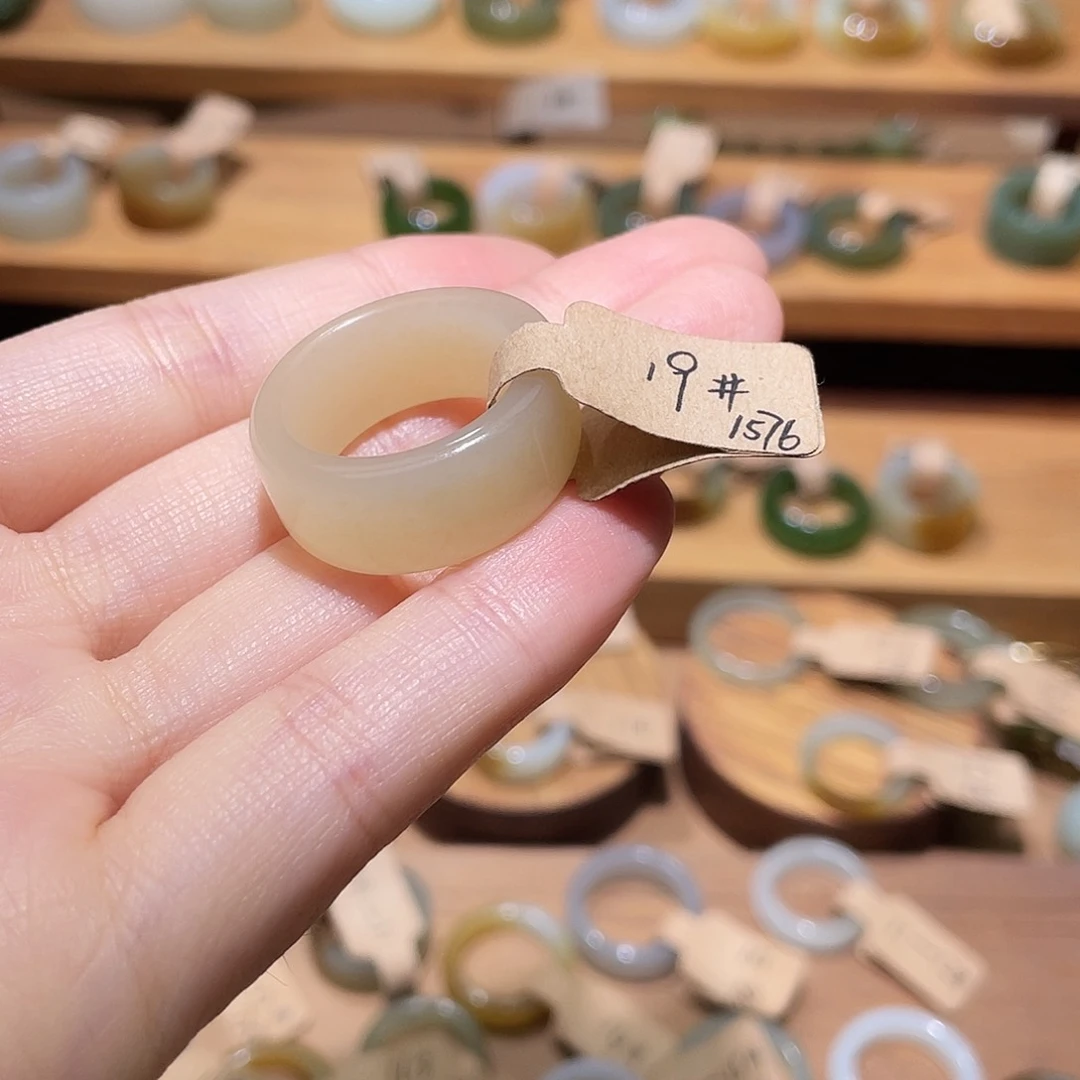 和田玉戒指未镶嵌雪****?18.9