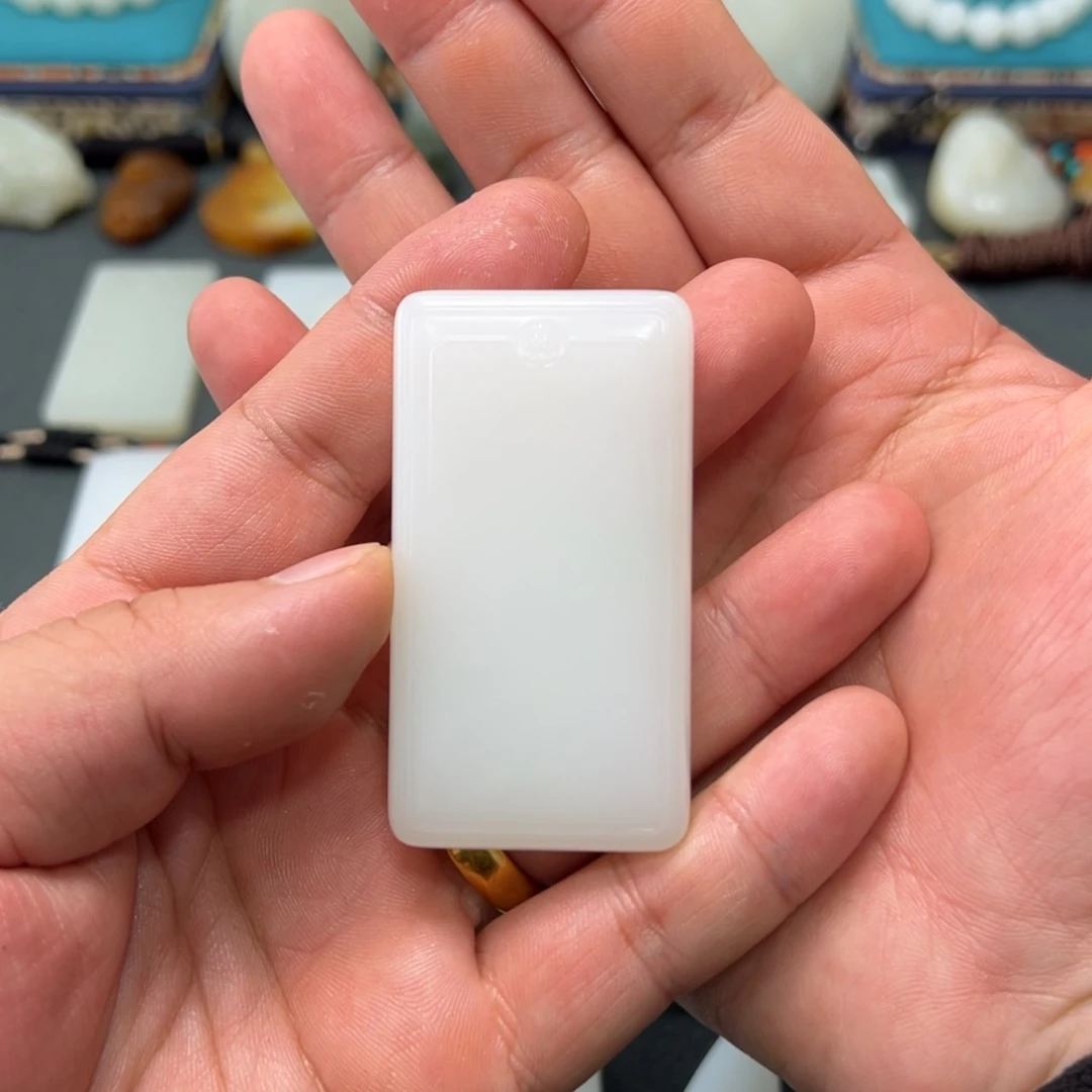 【闪购商品】和田玉颈饰未镶嵌芮***