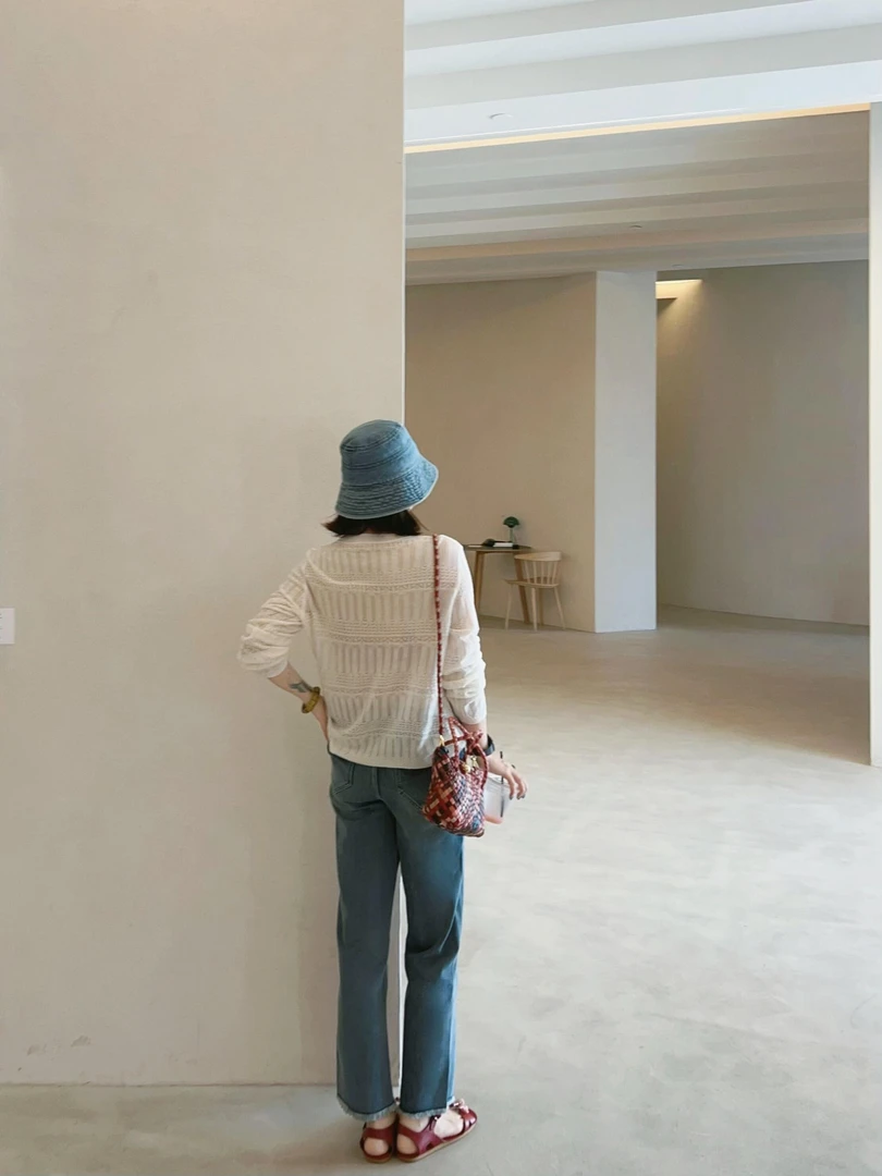 2025夏季新款镂空针织衫女百搭外穿罩衫冰丝白色长袖上衣牛仔裤