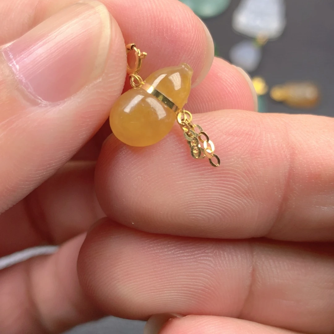 【闪购商品】颈饰18K金镶嵌翡翠翡翠
