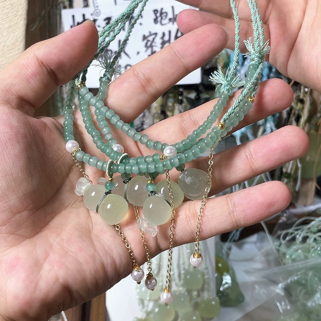 蛇纹石玉合金颈饰