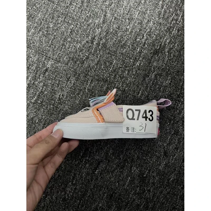 男女户外休闲鞋q743