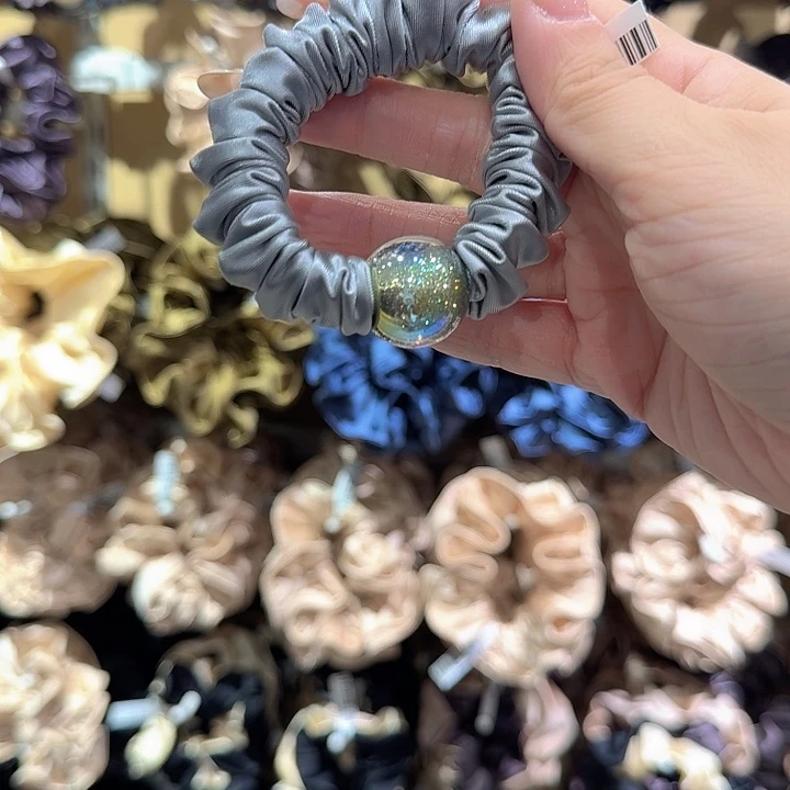 灰色面膜圈细闪珠子