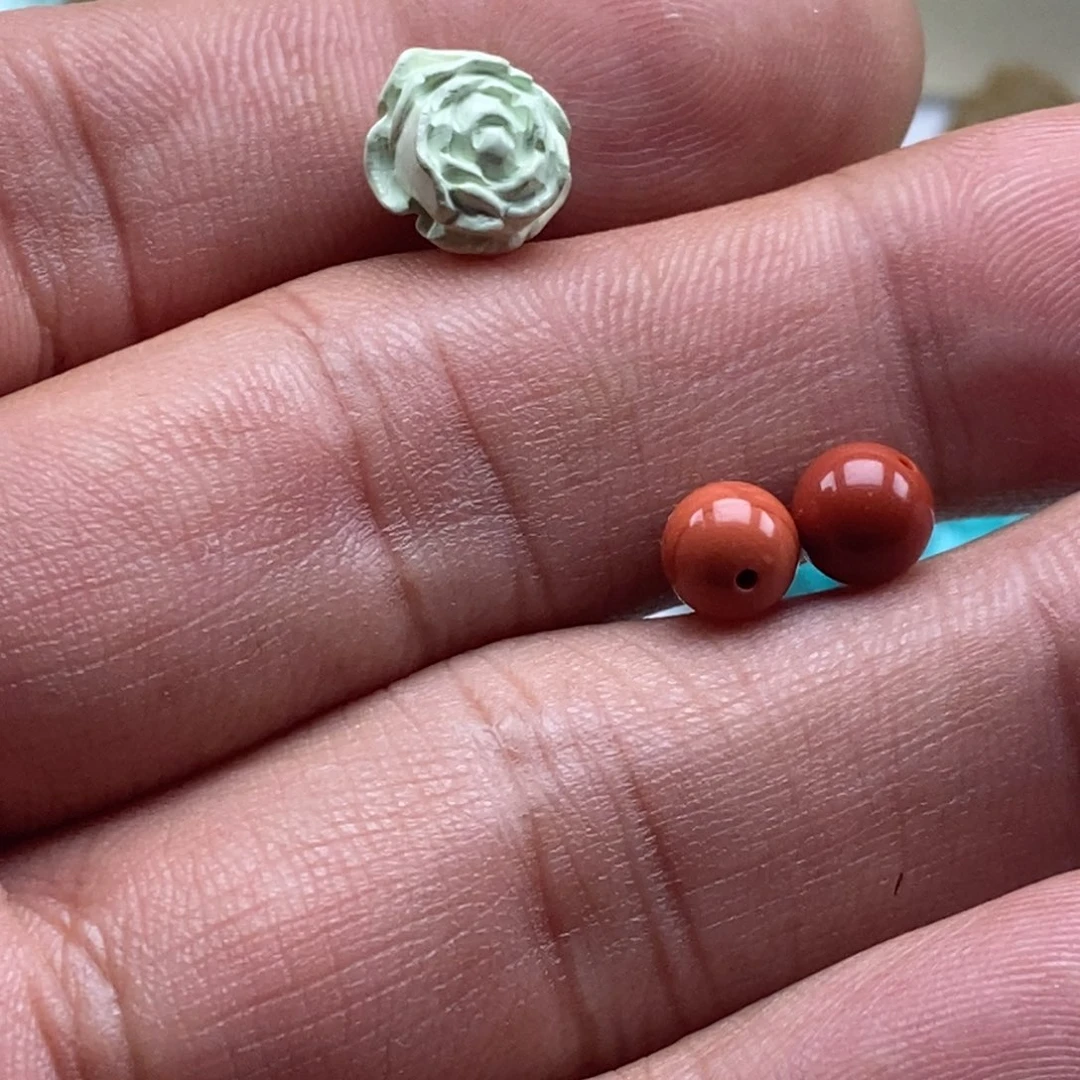 南红玛瑙未镶嵌珠宝半成品