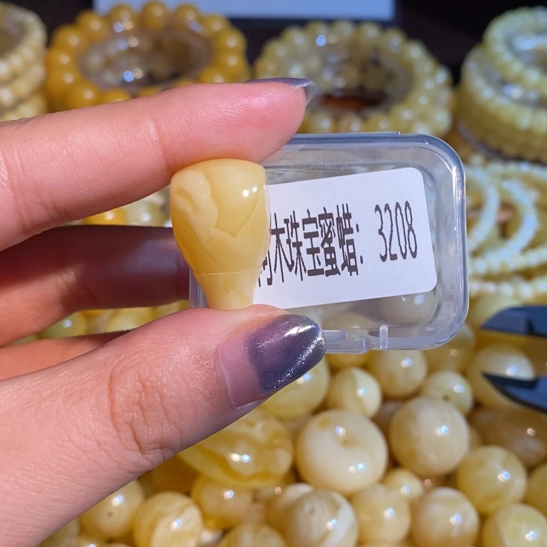 琥珀未镶嵌珠宝奇石3208