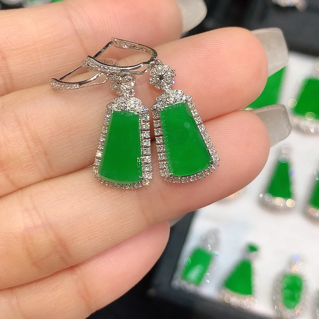 翡翠18K金镶嵌耳饰