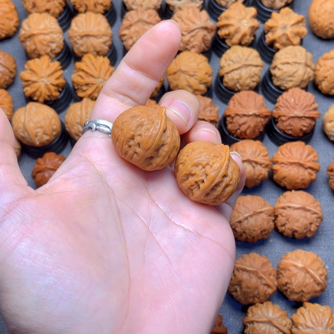 大***杨核桃文玩把件小磨盘